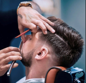 beard line up with razor